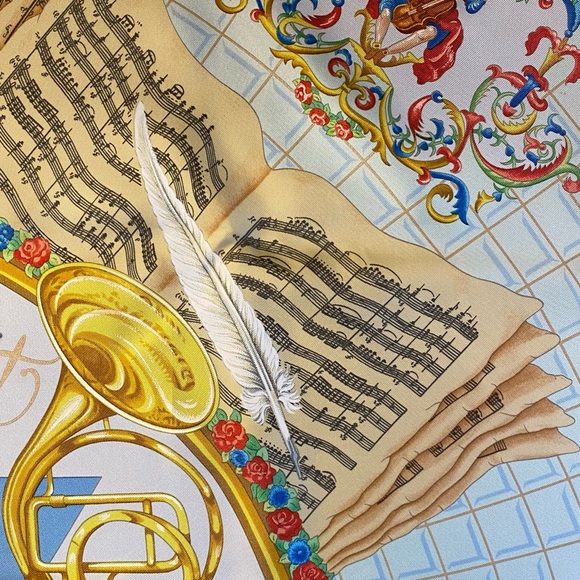 HERMÈS Hommage à Mozart Scarf 90 cm - Picture 6 of 10